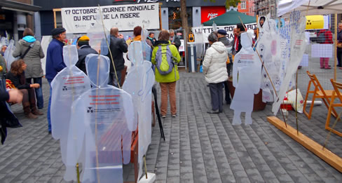[Photo] Rassemblement Place de l'Ange, lors de la Journée mondiale du refus de la misère 2016 (image d'archive, LST)